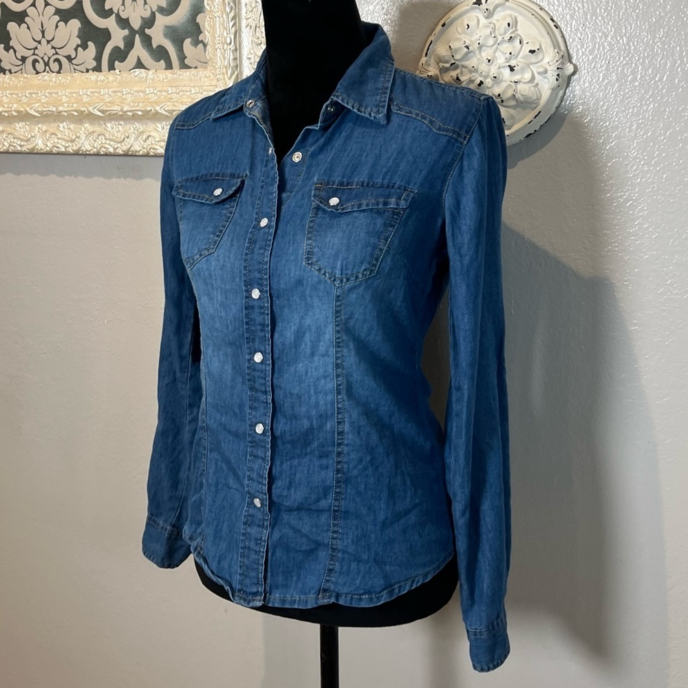 New Look Women's Denim Button-Down Shirt in Blue - Picture 6 of 10
